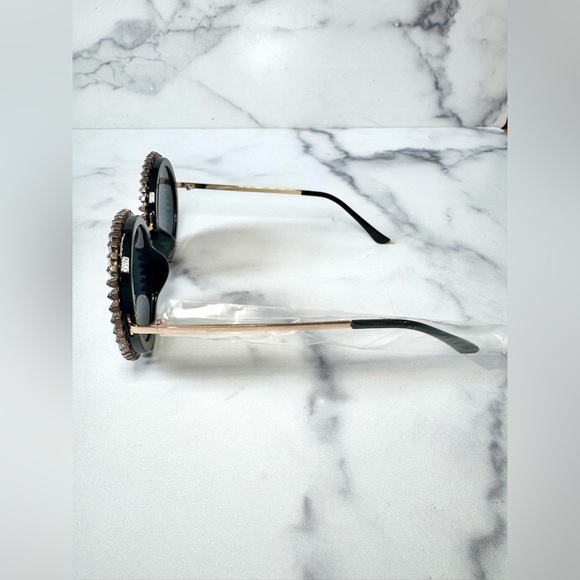 NEW Glam Rhinestone Round Festival Sunglasses - Picture 2 of 4